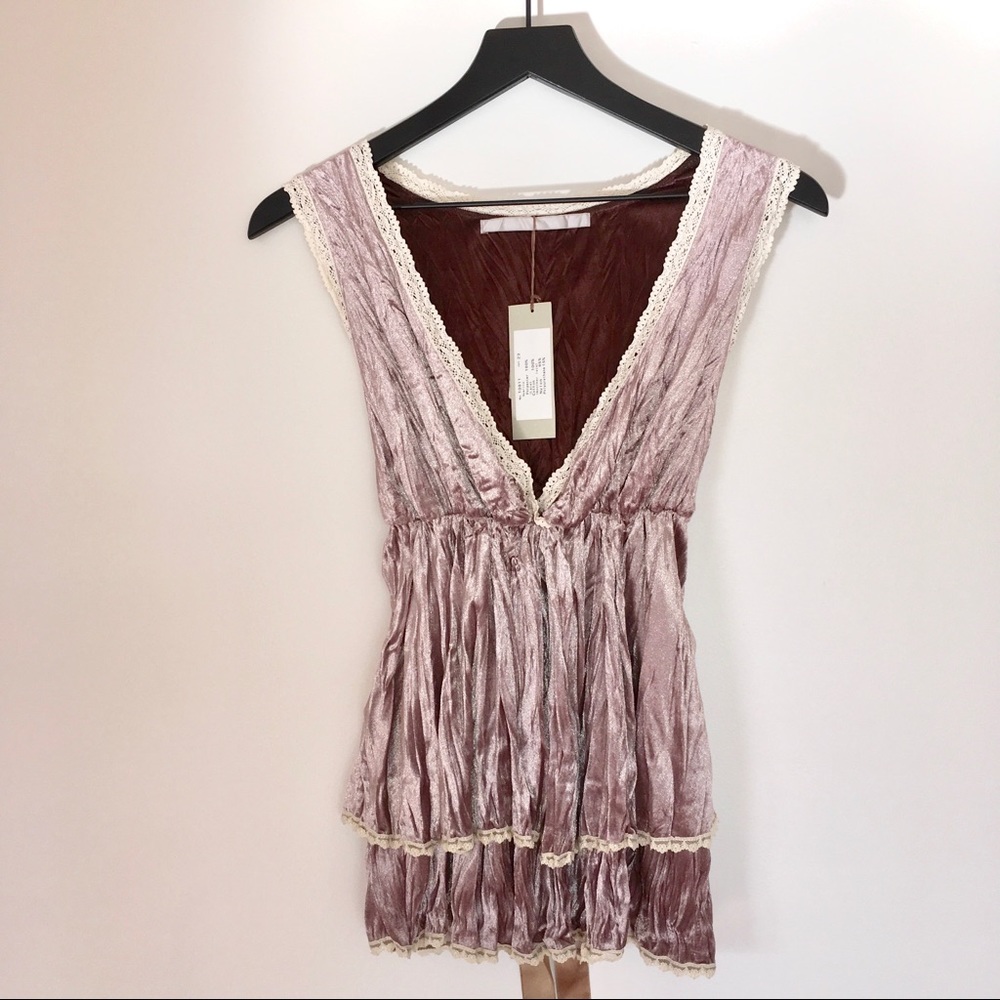 Flirty Tan Crushed Velvet Lace Top Size S NWT